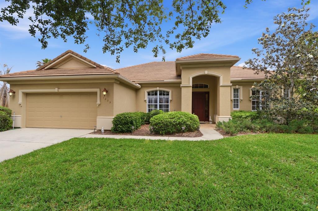 1239 W BEAGLE RUN LOOP