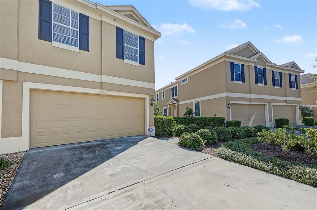 2555 NEWBERN DRIVE, CLEARWATER, FL — photo 2 of 67