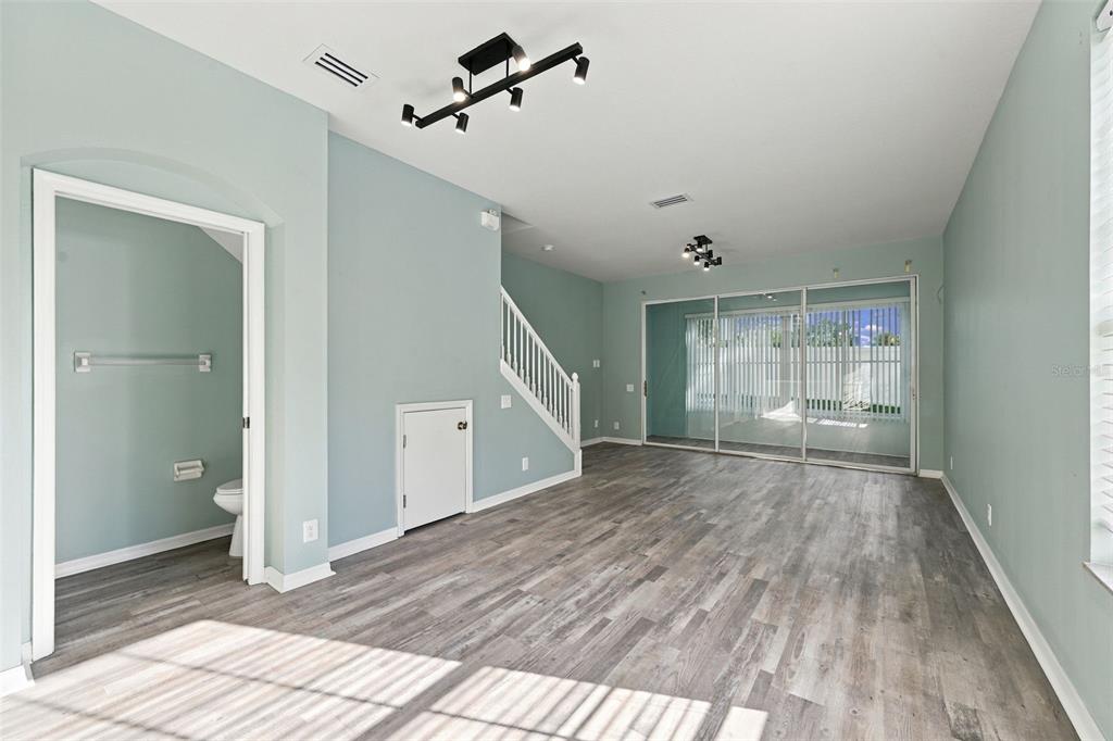 2555 NEWBERN DRIVE, CLEARWATER, FL — photo 4 of 67