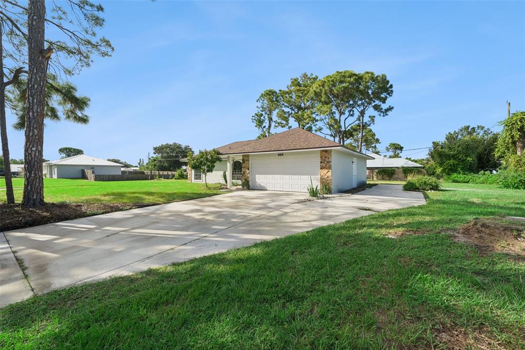 664 25TH STREET SW, VERO BEACH, FL — photo 3 of 30