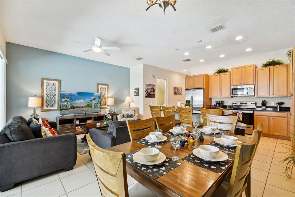 309 CAPTIVA DRIVE, DAVENPORT, FL — photo 4 of 30