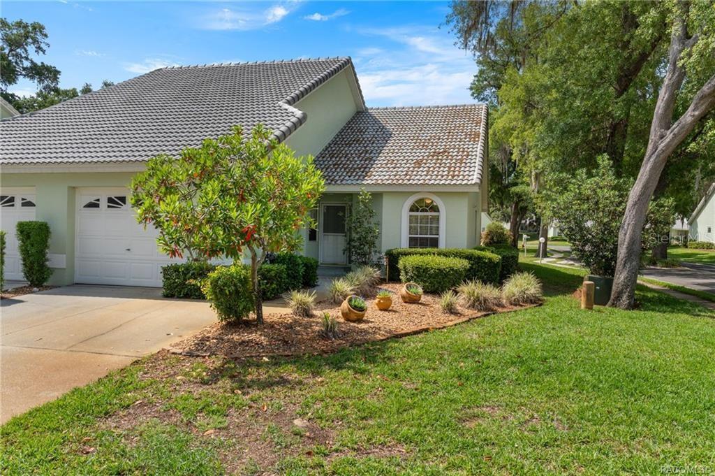 811 LANARK DRIVE