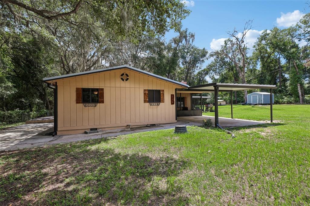 212 DOGWOOD DRIVE, INTERLACHEN, FL — photo 3 of 30