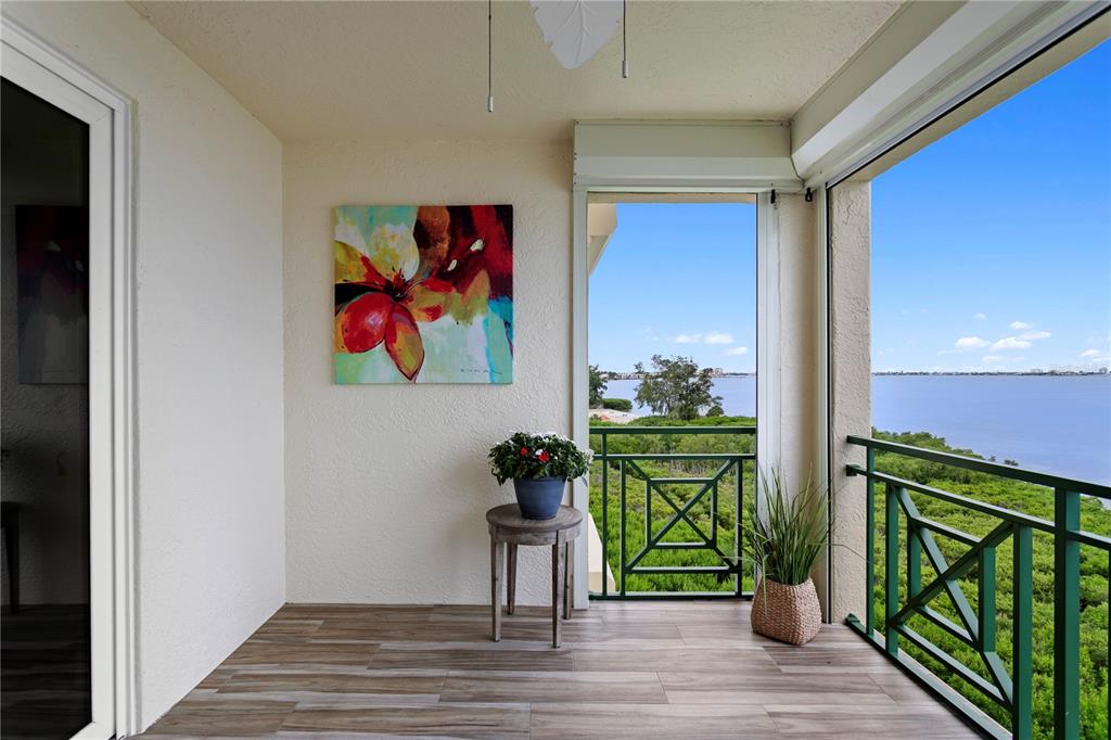 4717 DOLPHIN CAY LANE S UNIT 503, ST PETERSBURG, FL — photo 4 of 30