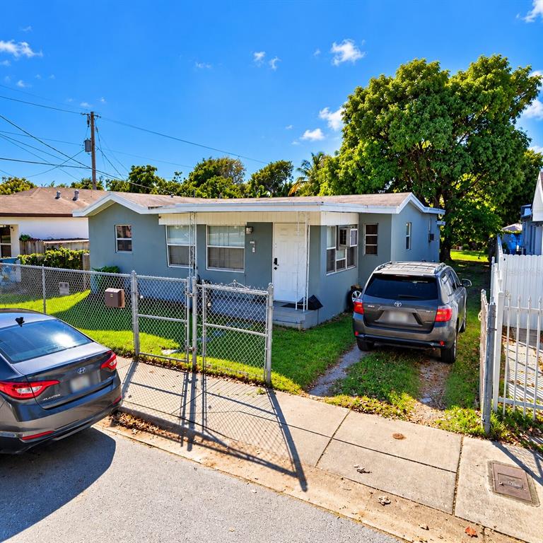 17930 SW 104TH AVENUE, MIAMI, FL — photo 2 of 19