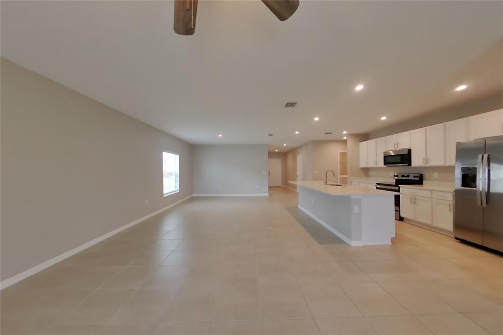 276 GARNET AVENUE, KISSIMMEE, FL — photo 2 of 15