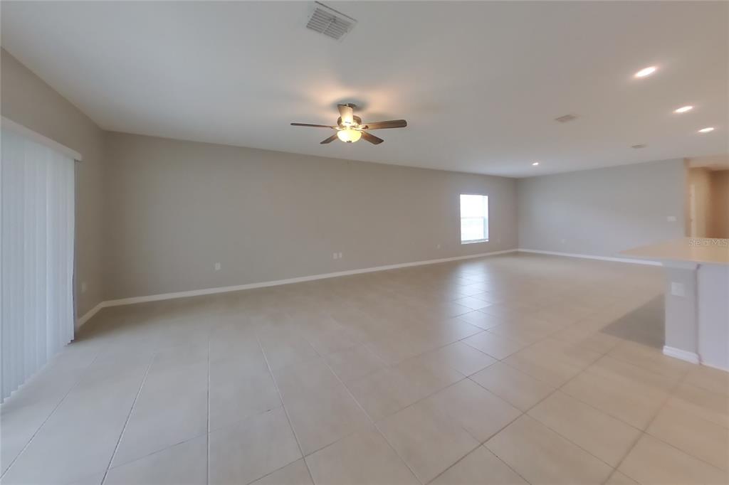 276 GARNET AVENUE, KISSIMMEE, FL — photo 3 of 15