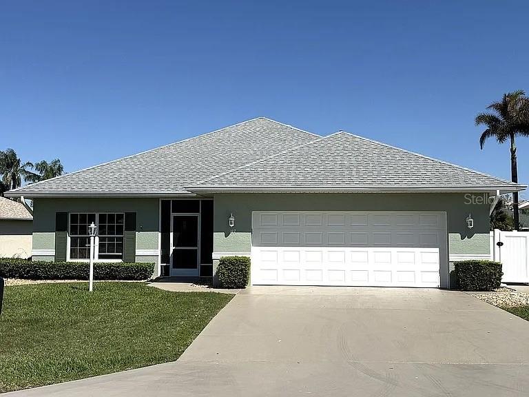 117 ROSEWOOD DRIVE N