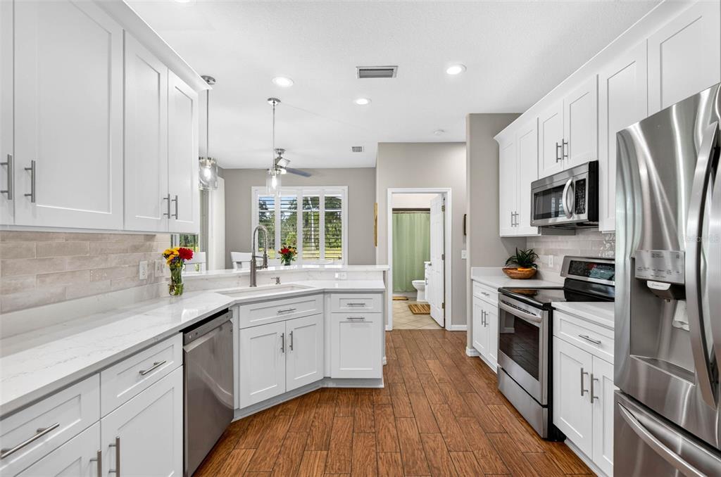 3825 SALIDA DELSOL DRIVE, RUSKIN, FL — photo 5 of 30