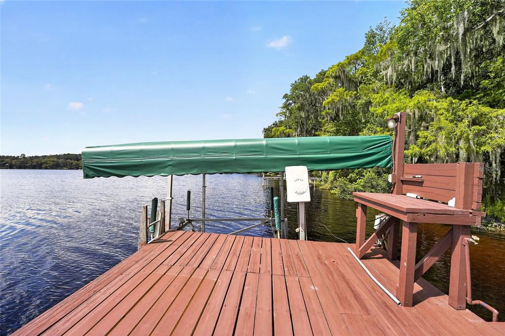 243 HERMAN DRIVE, HAWTHORNE, FL — photo 4 of 30