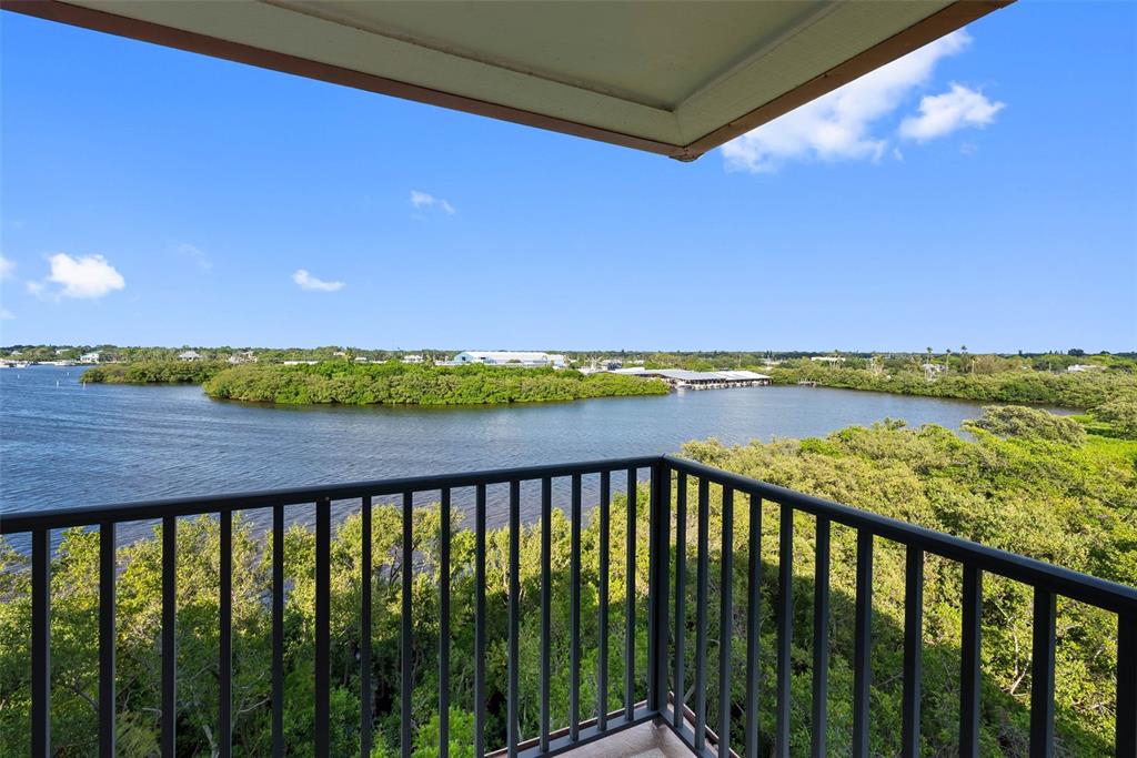 2700 BAYSHORE BOULEVARD UNIT 9405, DUNEDIN, FL — photo 5 of 47