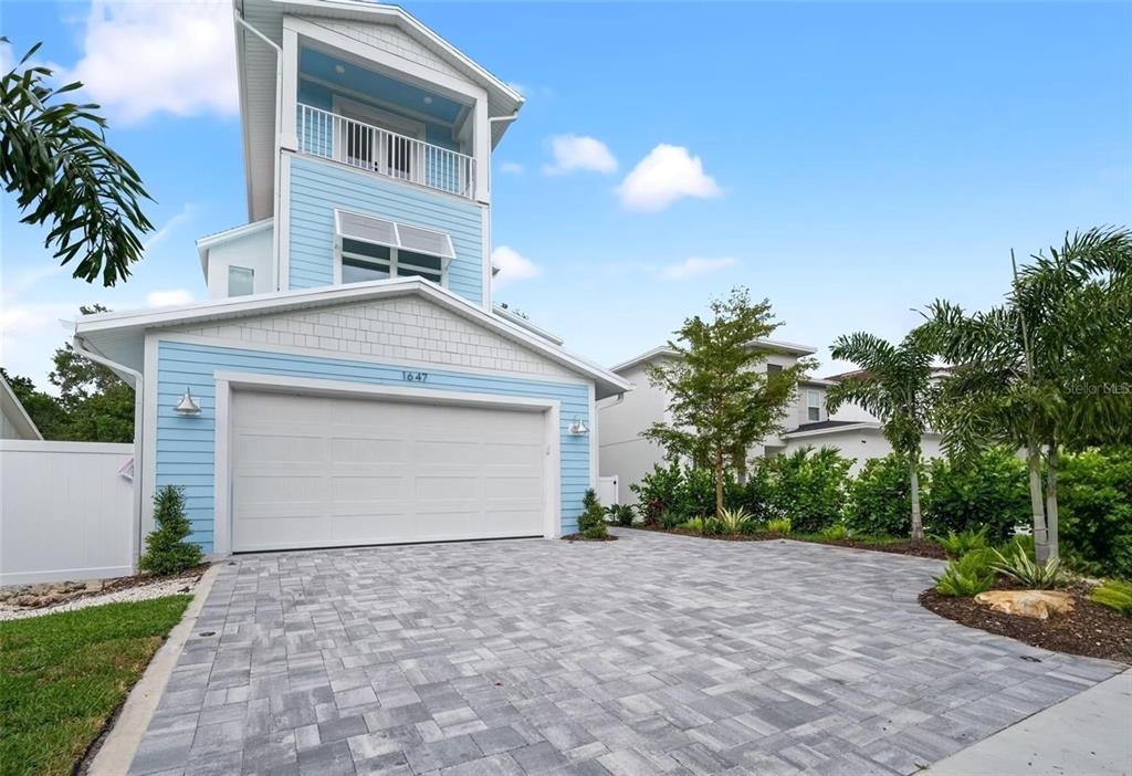 1647 SIESTA DRIVE, SARASOTA, FL — photo 5 of 30
