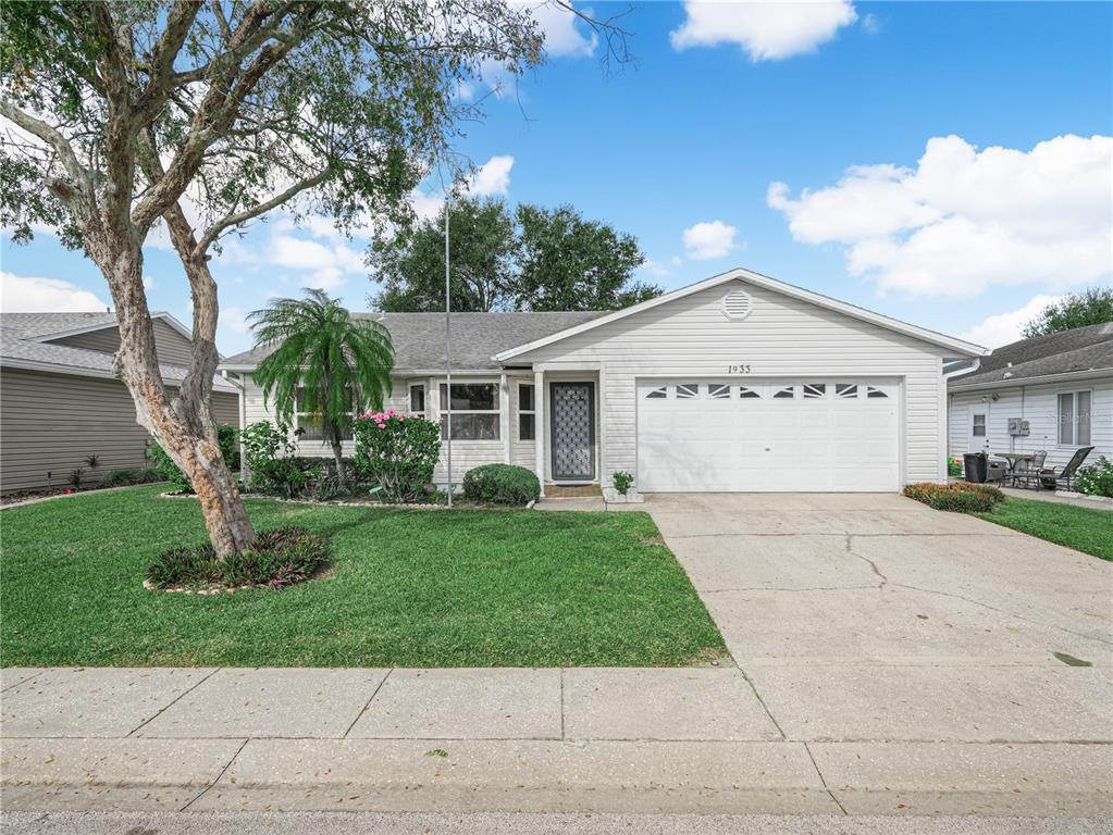 1933 PRAIRIE DUNES CIRCLE N