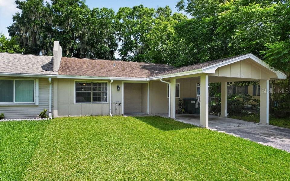912 ROYAL OAK COURT