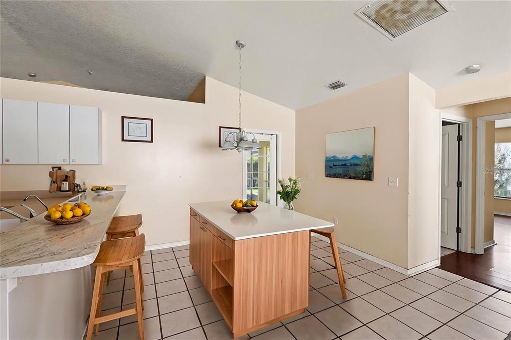 6524 67TH COURT E., BRADENTON, FL — photo 3 of 22