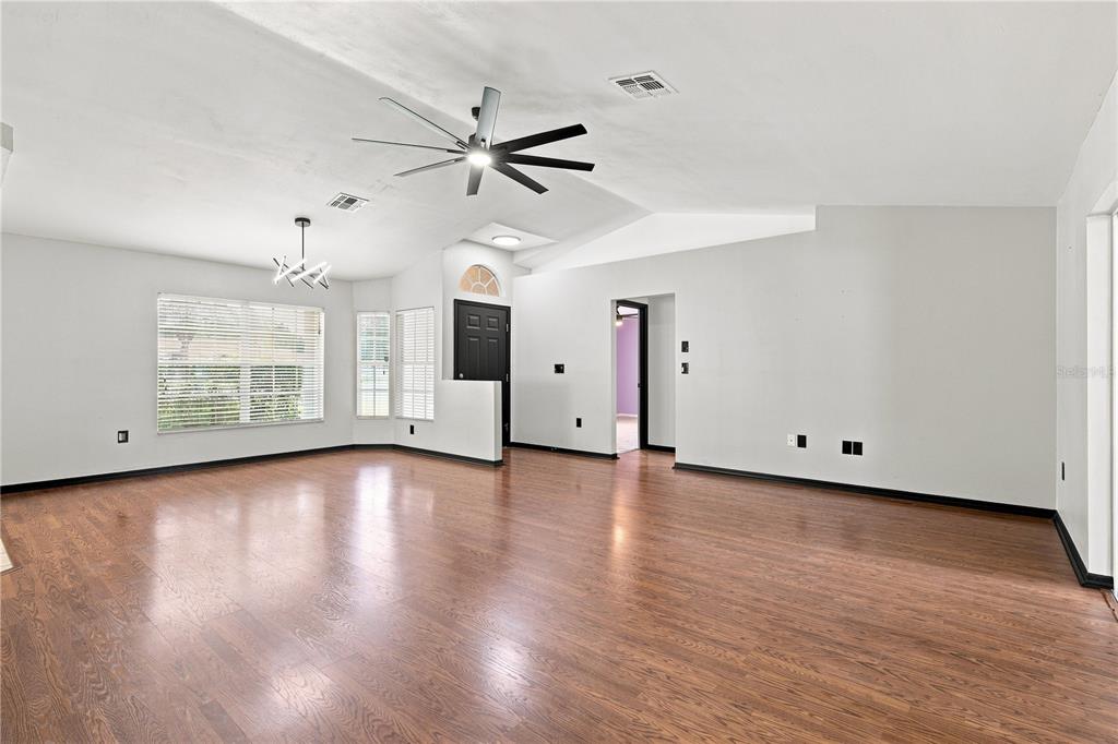 3652 DOTHAN AVENUE, SPRING HILL, FL — photo 4 of 30