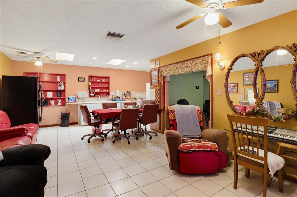 1100 EWING AVENUE, CLEARWATER, FL — photo 5 of 30