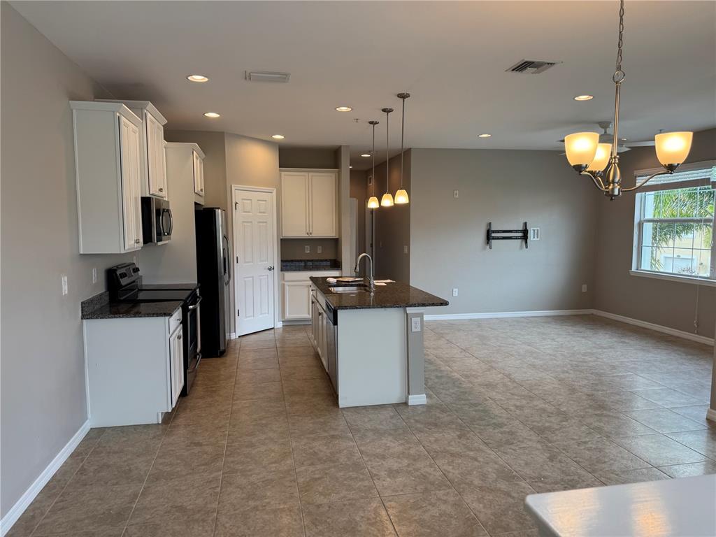 4271 EXPEDITION WAY UNIT 103, OSPREY, FL — photo 4 of 14