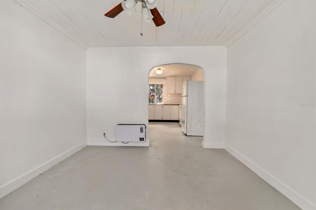 5914 N OLA AVENUE, TAMPA, FL — photo 4 of 11