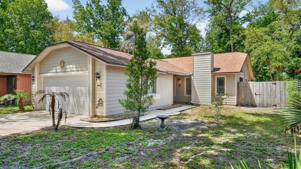302 GATEWOOD COURT