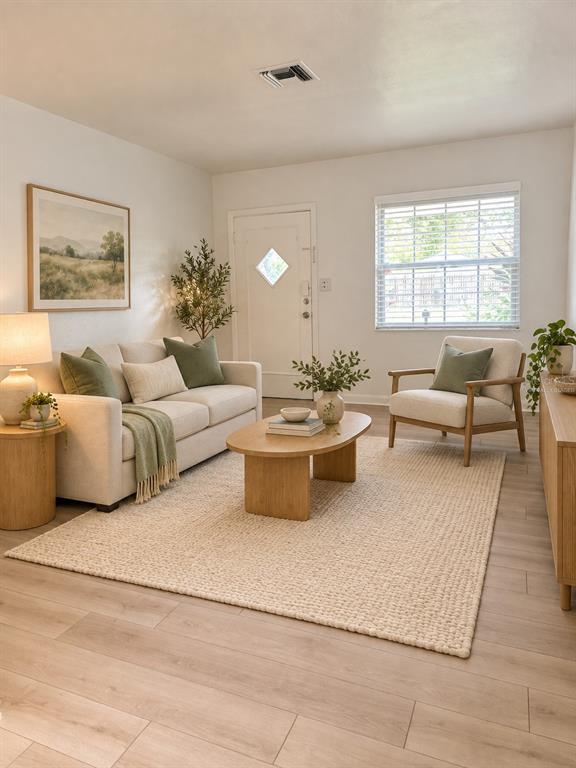 2103 N HAROLD AVENUE, TAMPA, FL — photo 4 of 24