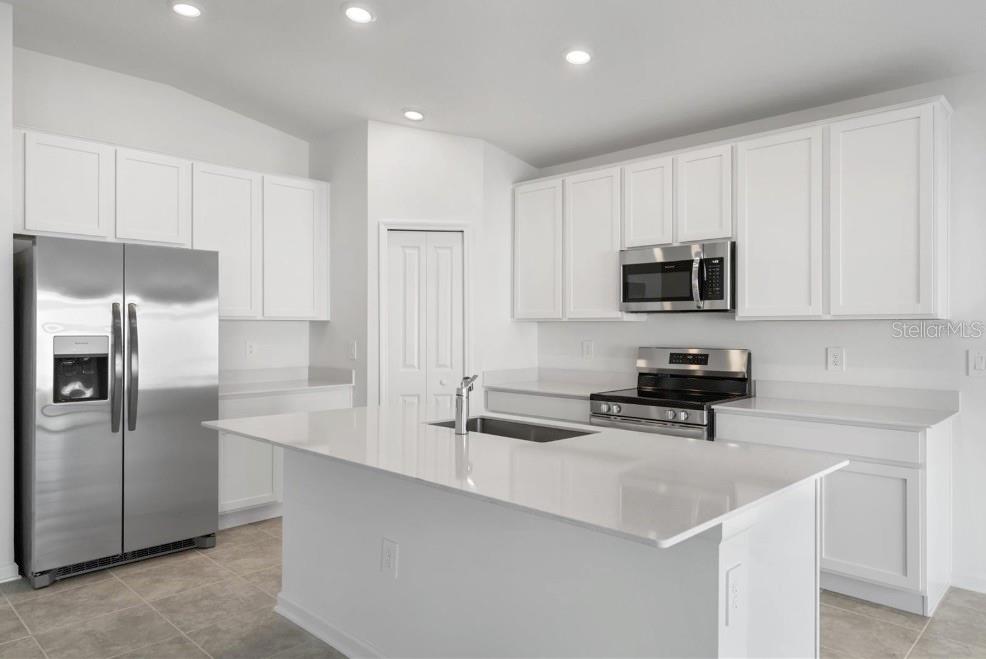 4980 WORCHESTER DRIVE, KISSIMMEE, FL — photo 4 of 30