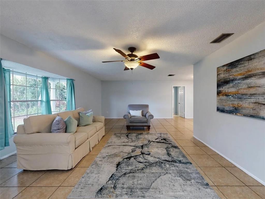 1836 PLUMTREE DRIVE, DELTONA, FL — photo 4 of 30