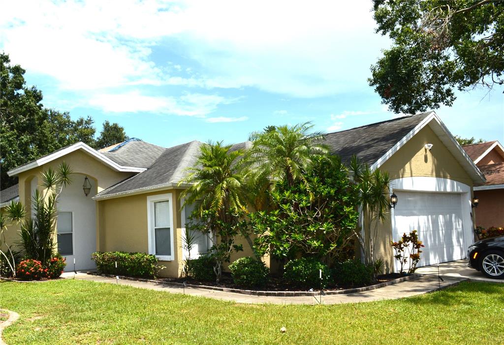 1576 FAWNWOOD CIRCLE