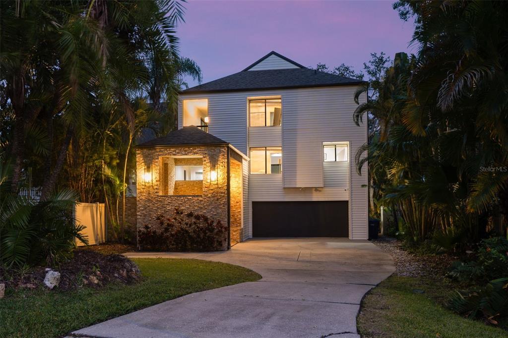 4035 N RIVER VIEW AVENUE, TAMPA, FL — photo 3 of 30