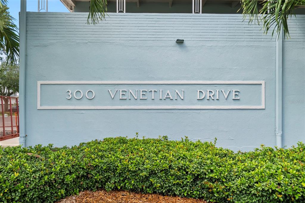 300 VENETIAN DRIVE UNIT 1, CLEARWATER, FL — photo 4 of 30