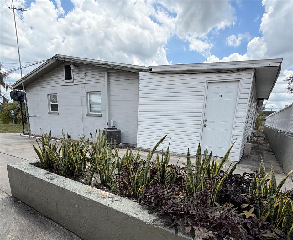 515 BON AIR STREET UNIT 1A