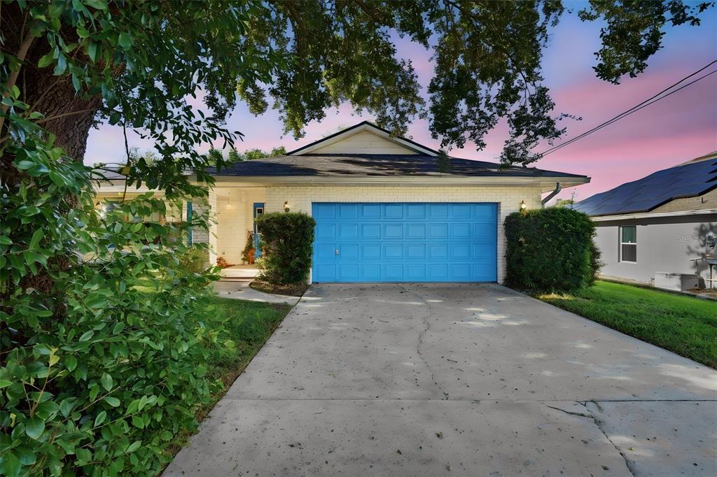 1626 W AKRON DRIVE, DELTONA, FL — photo 2 of 46