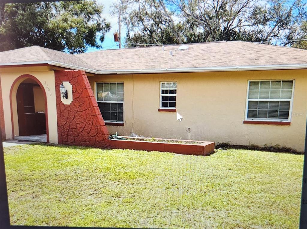 3203 DARLINGTON DRIVE