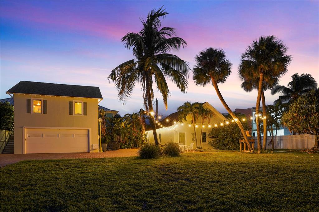 702 PASS A GRILLE WAY, ST PETE BEACH, FL — photo 3 of 30
