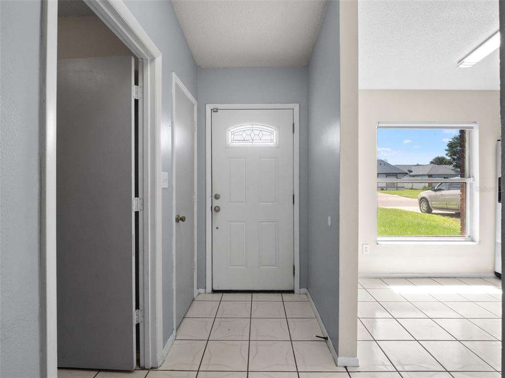 8937 VALENCIA GARDENS DRIVE, ORLANDO, FL — photo 4 of 28