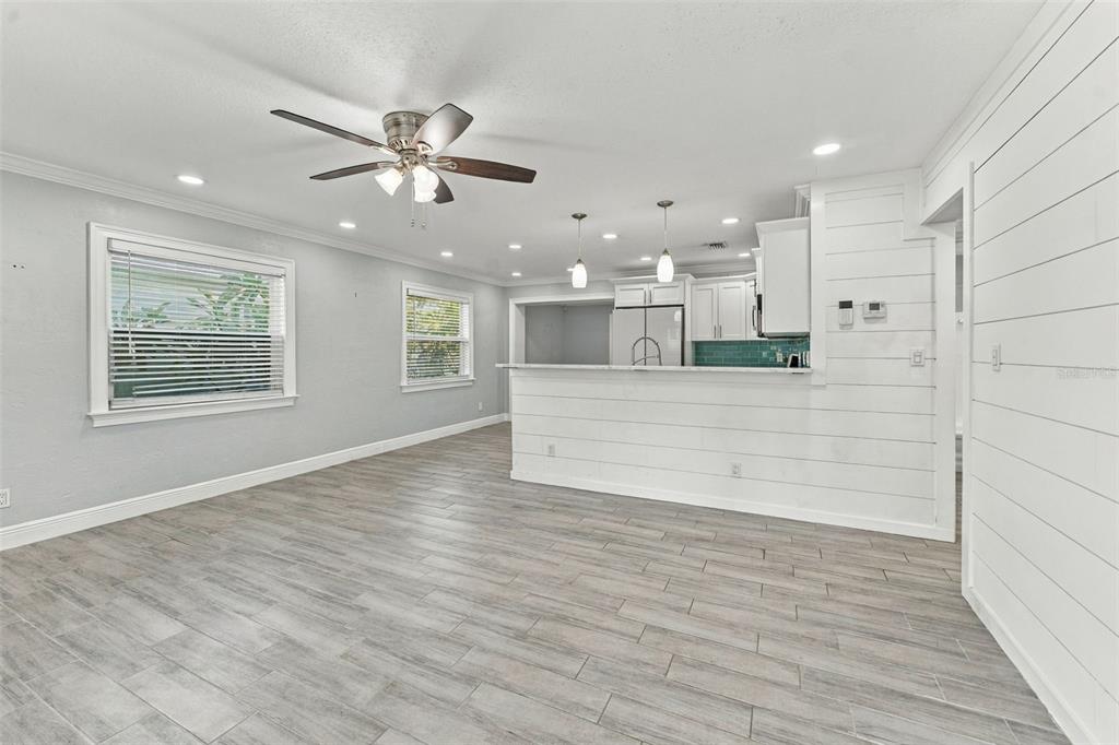 5143 NEWTON AVENUE S, GULFPORT, FL — photo 4 of 22