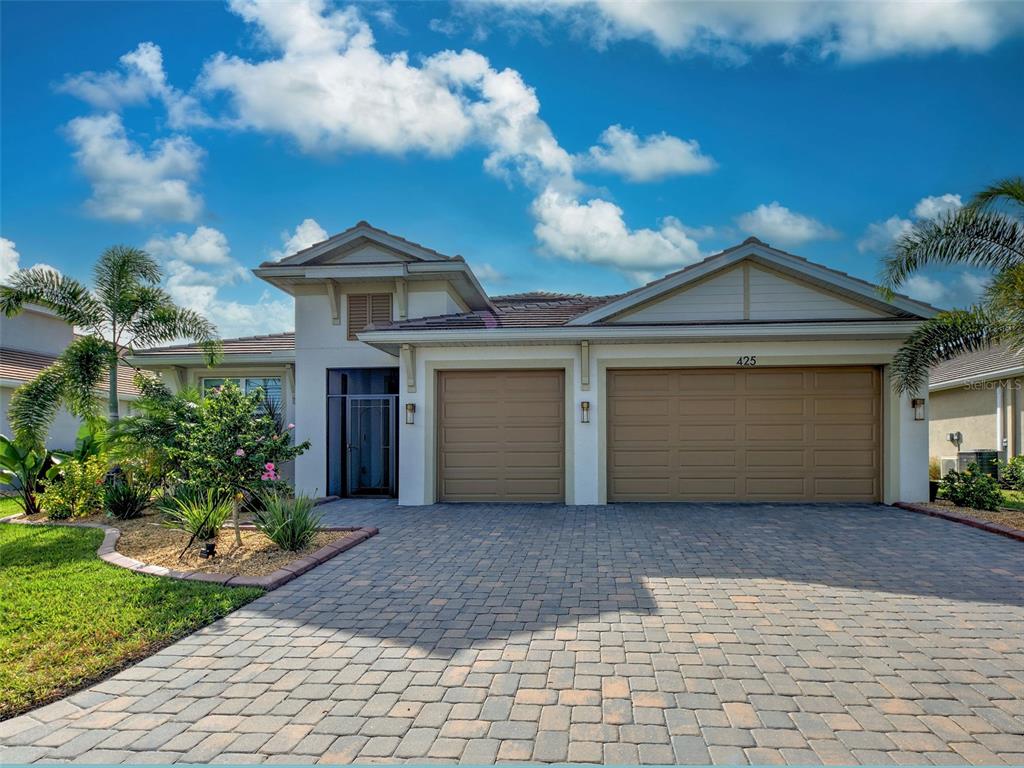 425 BANEBERRY COURT