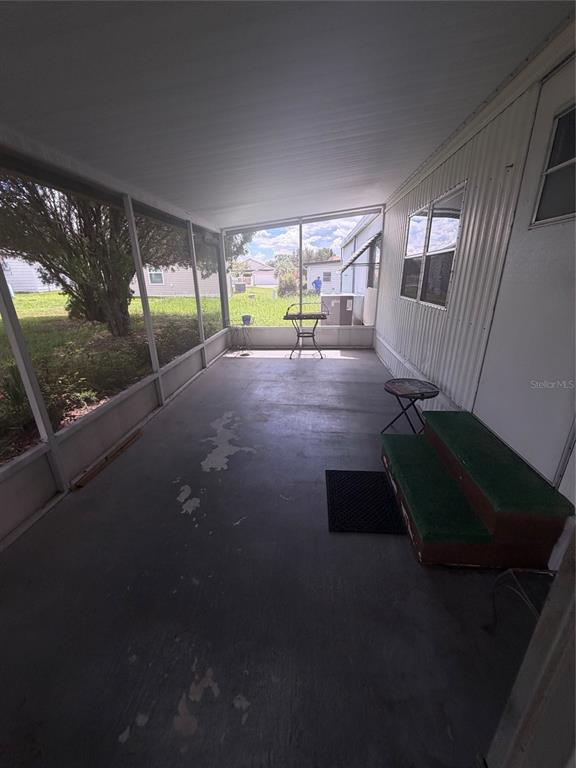 816 BEECHWOOD AVENUE, LADY LAKE, FL — photo 2 of 11