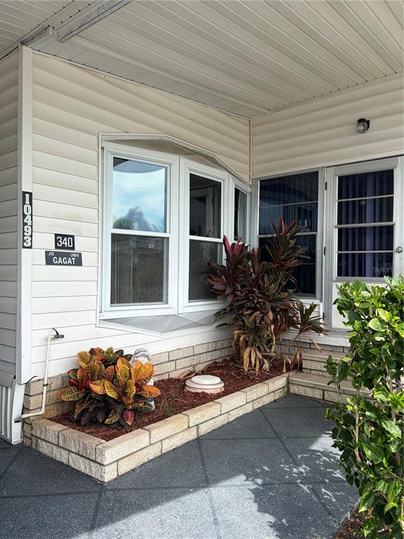 10493 PEACEFUL DRIVE, LARGO, FL — photo 2 of 30