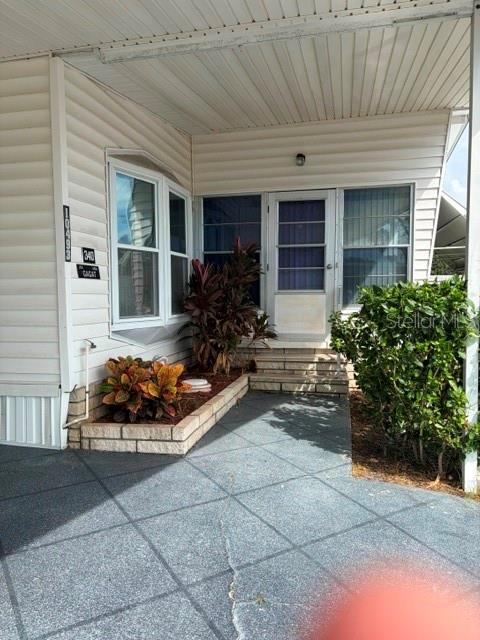 10493 PEACEFUL DRIVE, LARGO, FL — photo 3 of 30