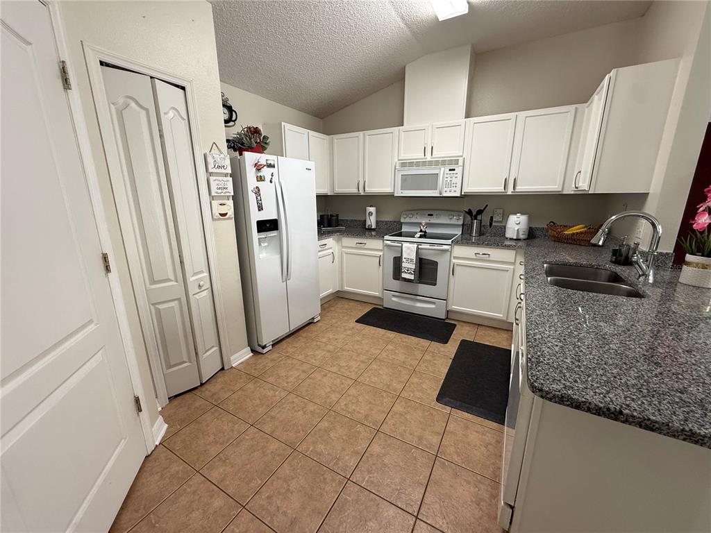 5727 VISTA LINDA DRIVE, ORLANDO, FL — photo 5 of 18