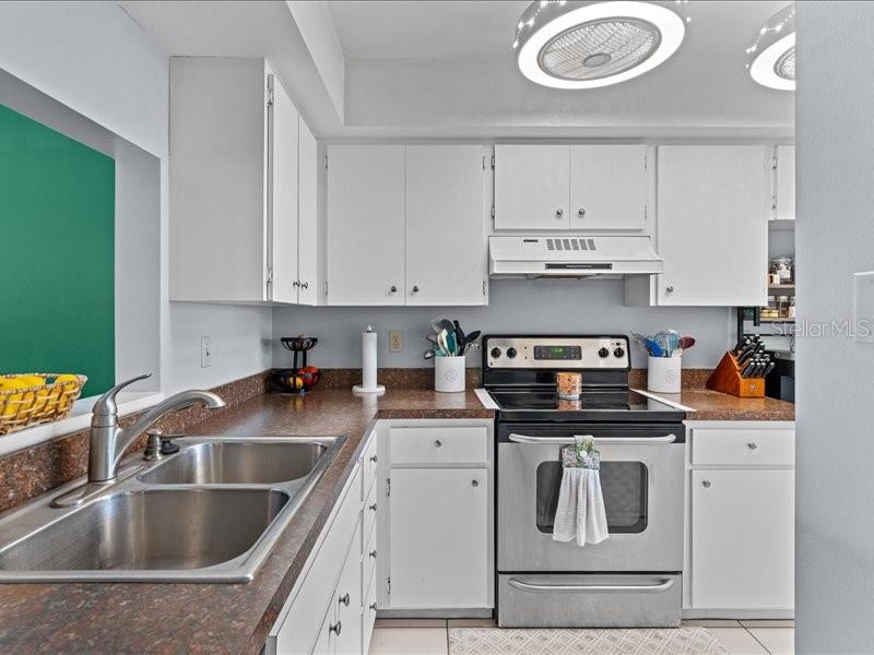 7364 CLOISTER DRIVE UNIT 7364, SARASOTA, FL — photo 4 of 30