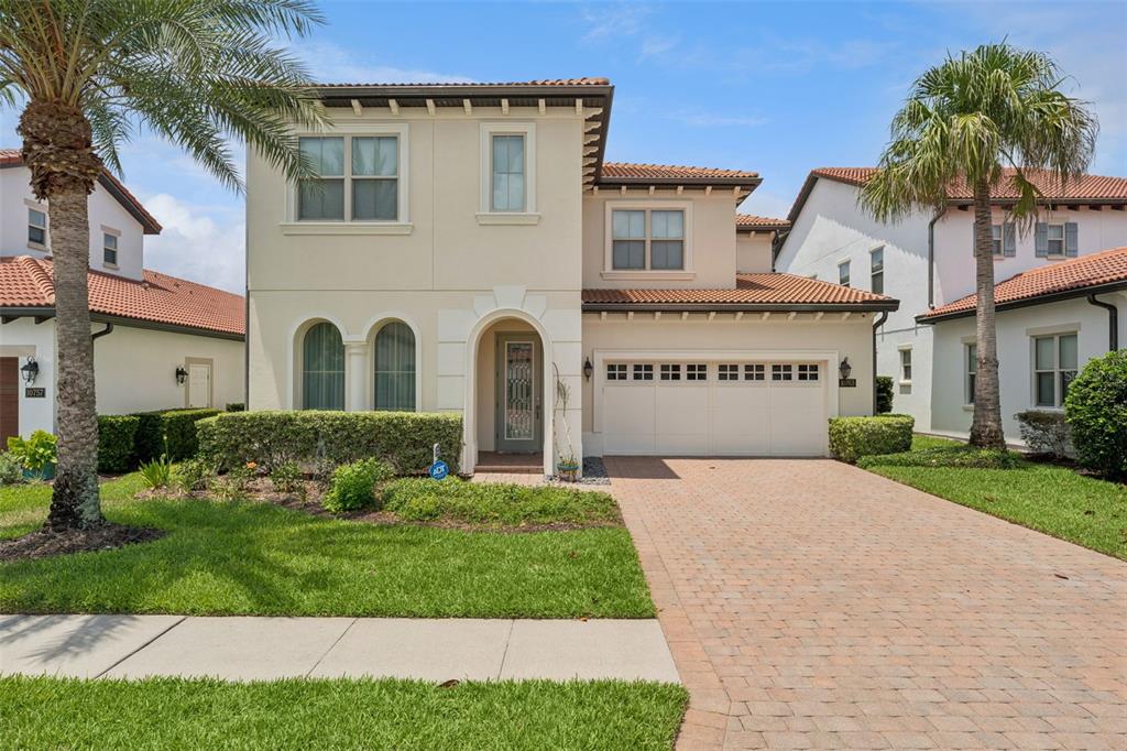 10763 ROYAL CYPRESS WAY