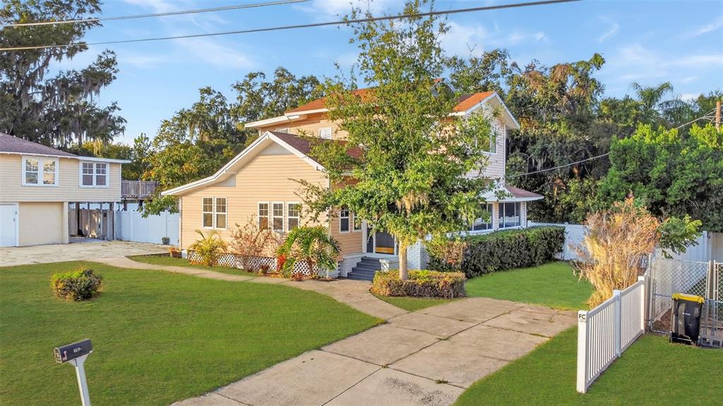 102 DEEN BOULEVARD