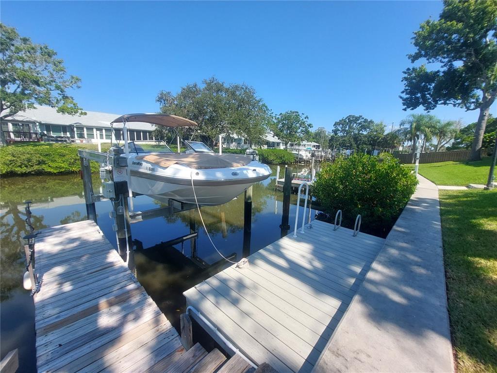 9446 TRADEWINDS AVENUE, SEMINOLE, FL — photo 4 of 30