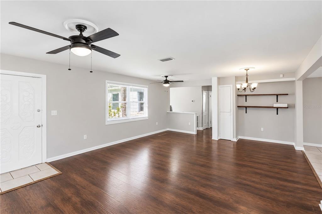 1517 W RIVER SHORE WAY, TAMPA, FL — photo 4 of 21