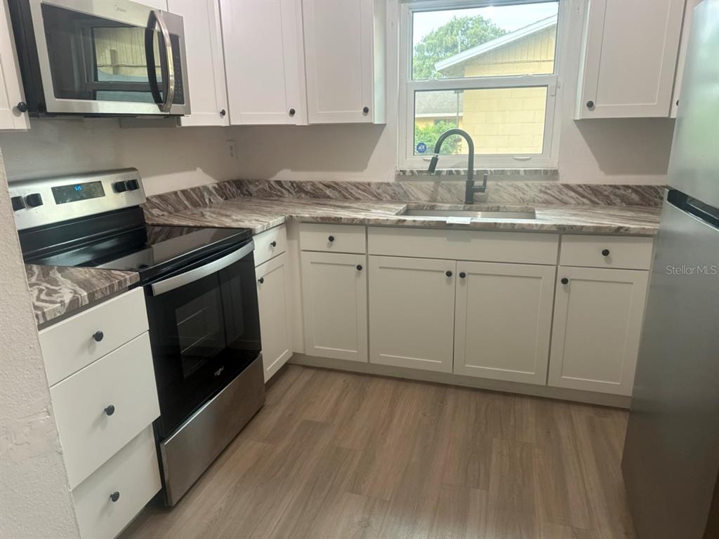 6199 59TH PLACE N, ST PETERSBURG, FL — photo 5 of 12