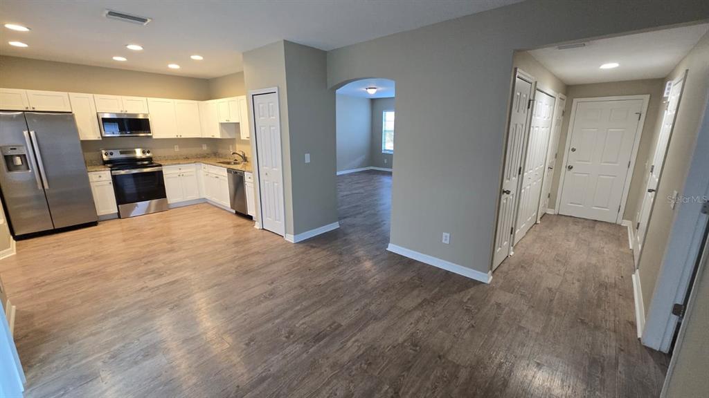 32440 SPRING CORRAL COURT, WESLEY CHAPEL, FL — photo 3 of 16