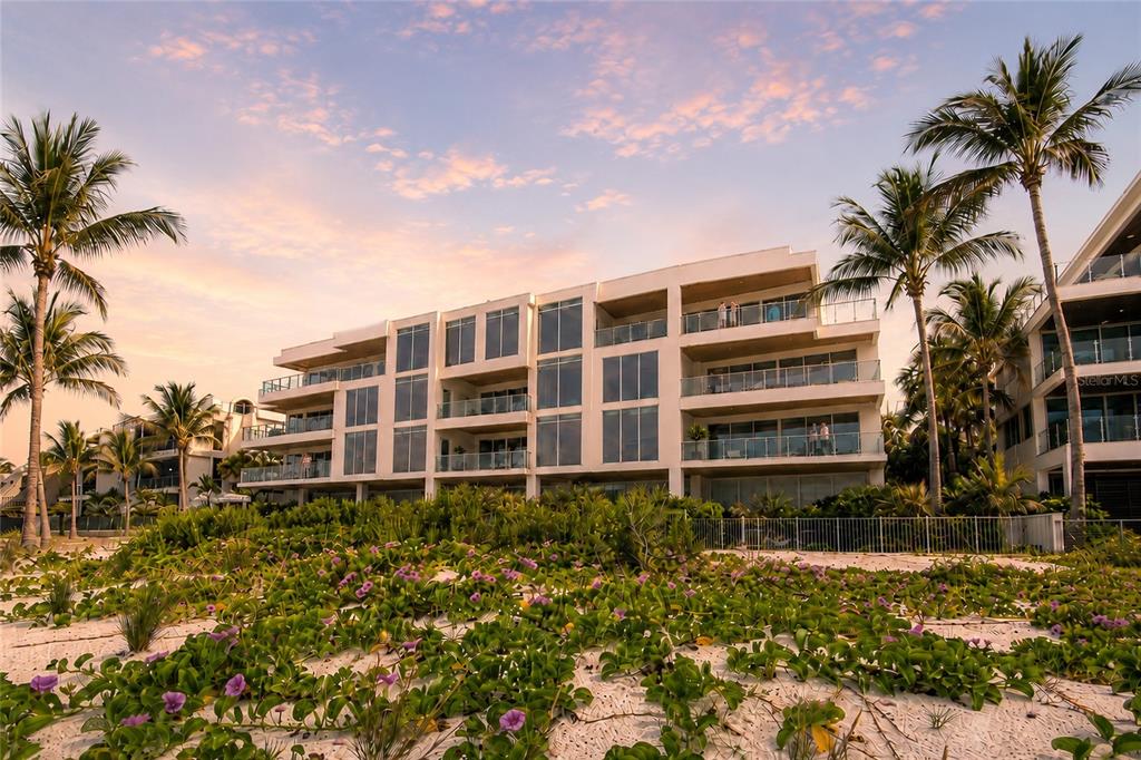 70 AVENIDA VENECCIA UNIT 201