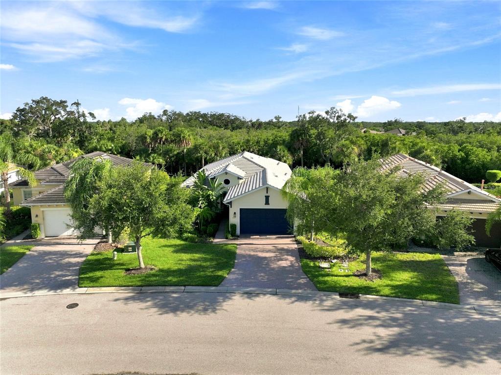 5057 LAKE OVERLOOK AVENUE, BRADENTON, FL — photo 2 of 30